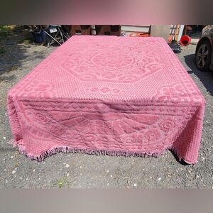 Source Unknown Pink Patterned Bedspread